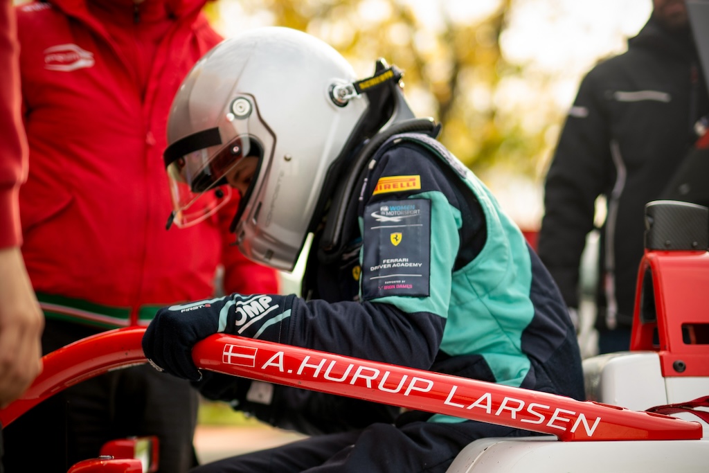 Udvalgt af selveste Ferrari: 14-årige Alba kæmpede sig gennem nåleøjet
(Foto: FIA Women In Motorsport)